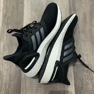 Adidas Ultraboost 20 black